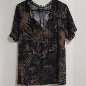 Liz Claiborne Career floral blouse size L